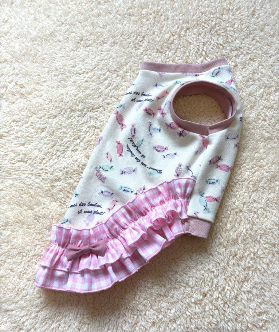 ハンドメイド　犬服　キャンディ柄裾フリルタンクトップ　サイズオーダー