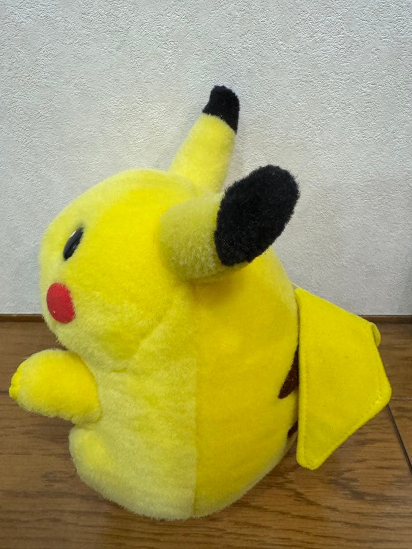 ピカチュウ ぬいぐるみ　初期　TOMY