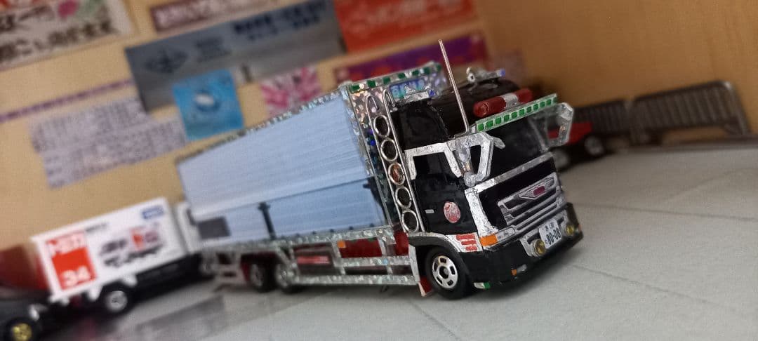 本日夜まで気まぐれ特価❗デコトラトミカ　テラヴィスタイル