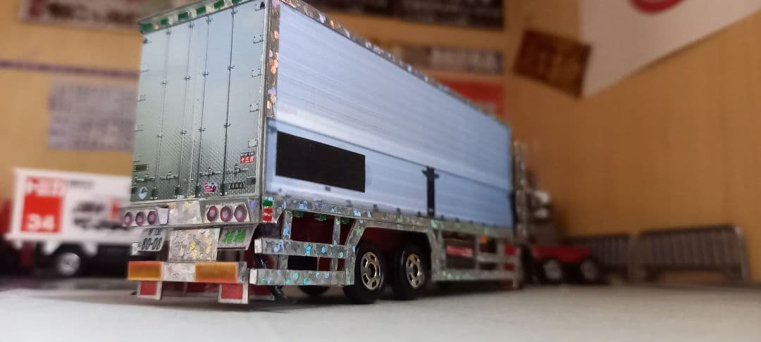 本日夜まで気まぐれ特価❗デコトラトミカ　テラヴィスタイル