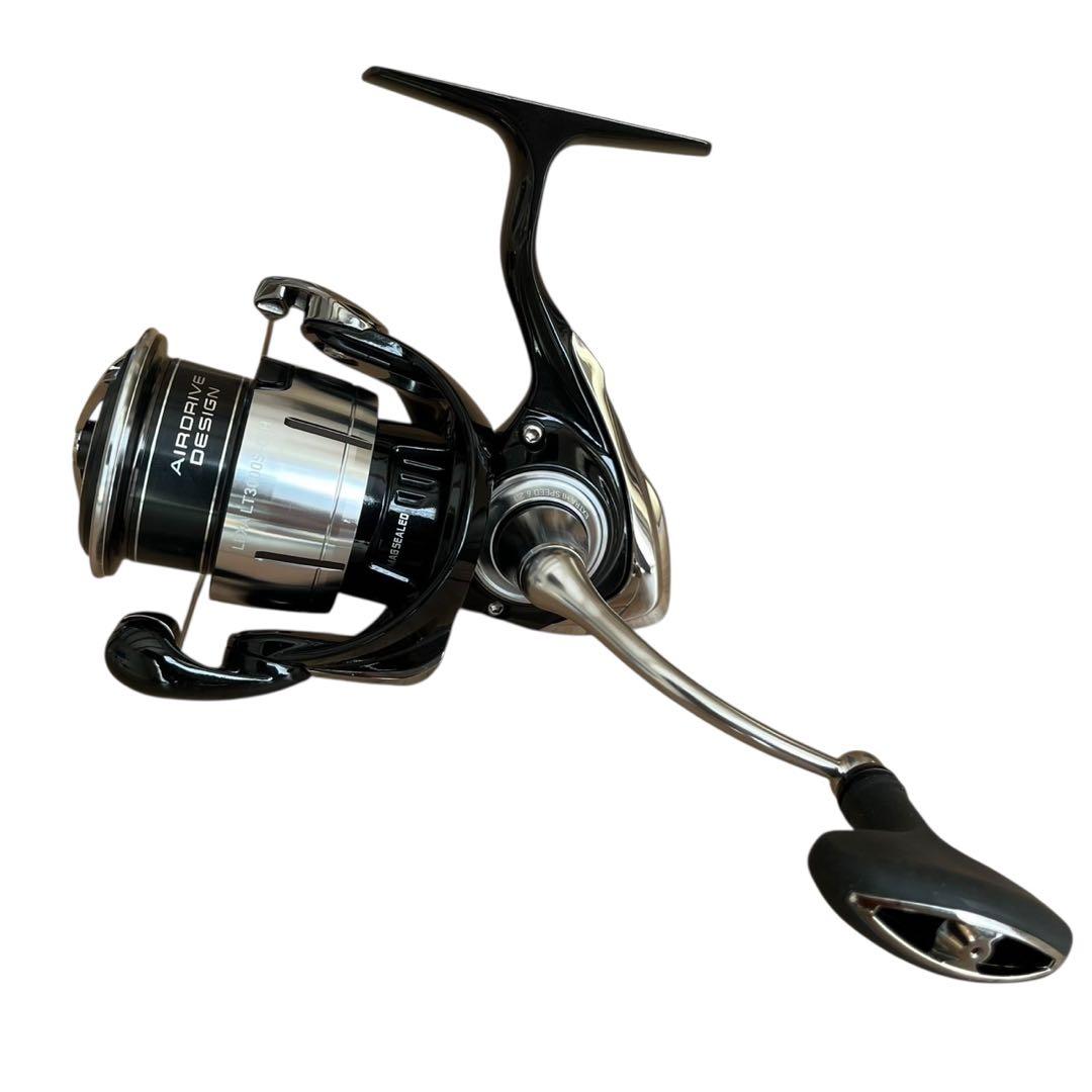 未使用 近年モデル ダイワ 23 レグザ LT3000S-CXH スピニング