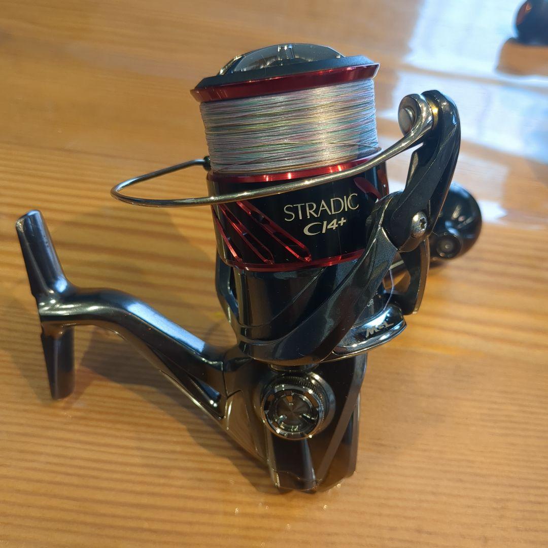 SHIMANO STRADIC CI4+ 4000M スピニングリール