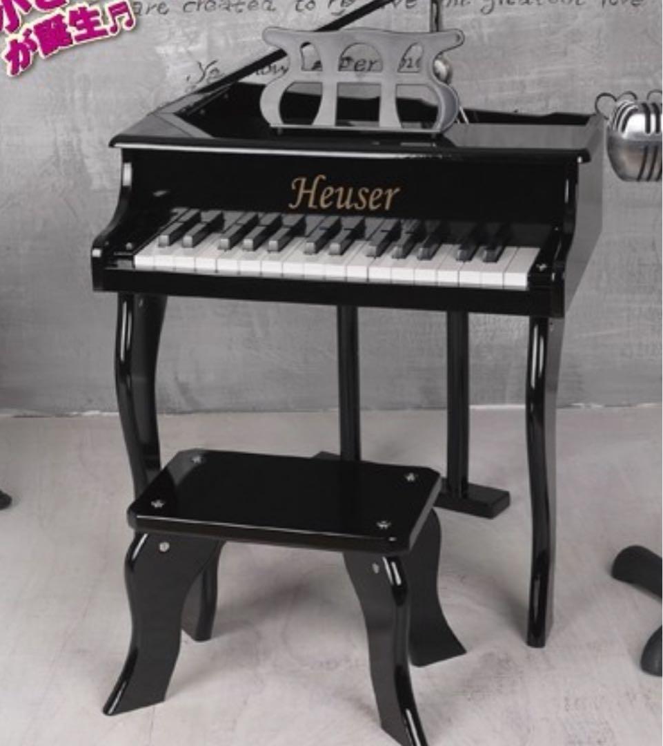 未使用品　希少なレッド　heuser ミニ　グランドピアノ　子供用