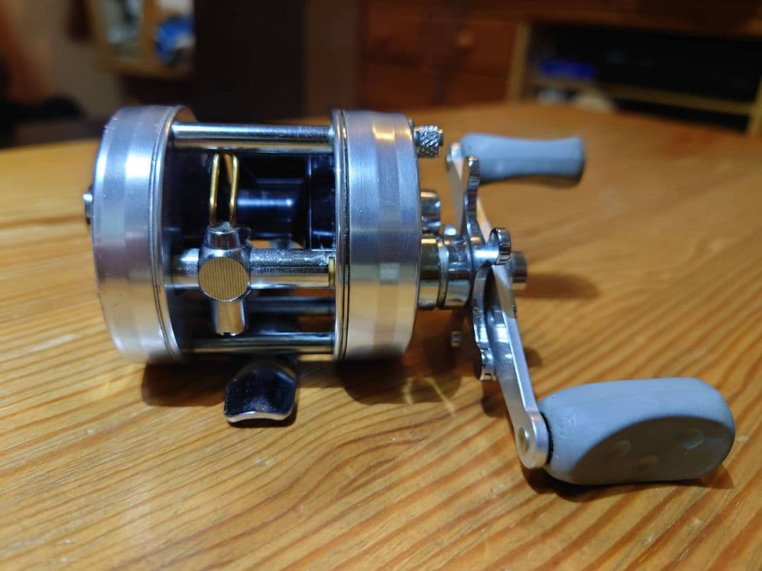 Abu Garcia 1601C IAR アブガルシアアンバサダー リール 左