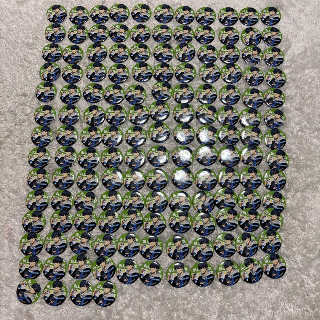 美品　ブルーロック　缶バッジ　食べ歩き　潔世一　直径約5.6mm まとめ　大量