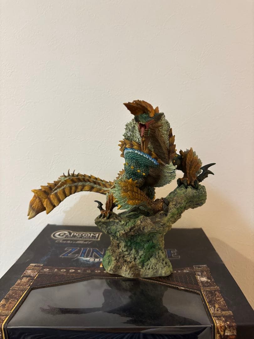 【限定値下げ中】 フィギュアビルダー クリエイターズモデル 雷狼竜 ジンオウガ