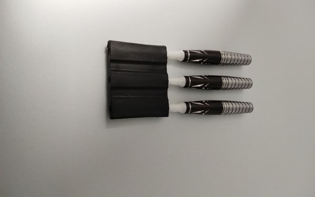 サングリアル!坂口優希恵!極美品!新品同品!付録未開封!ダーツセット