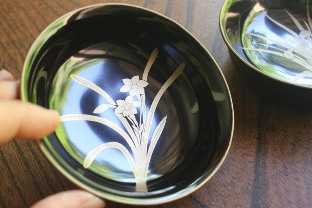 小傷有！時代金縁黒漆に優美な草花蒔絵の映える小皿7点（検輪島塗蒔絵皿菓子皿