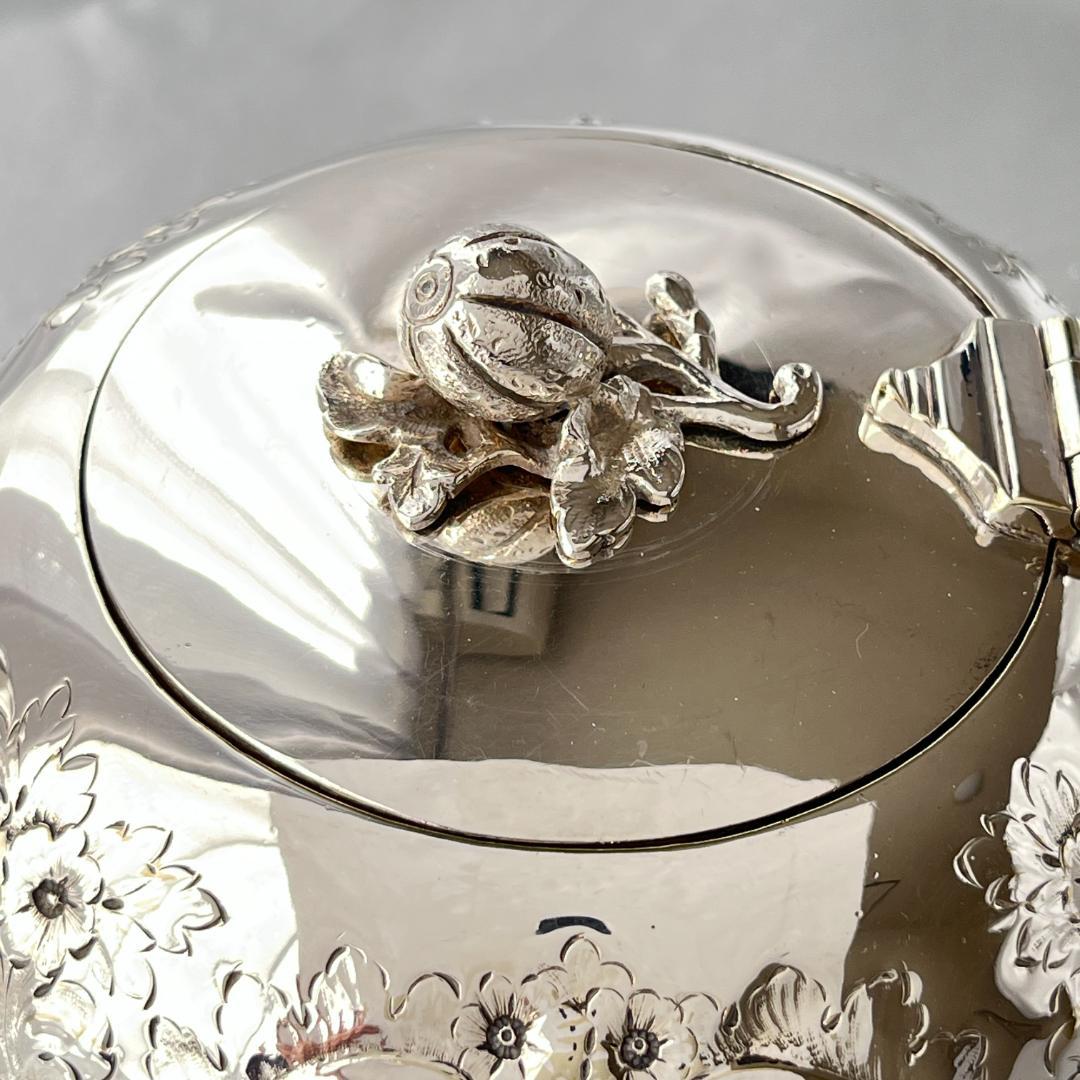 【英国】 ビクトリアンのティーポット【シルバープレート】