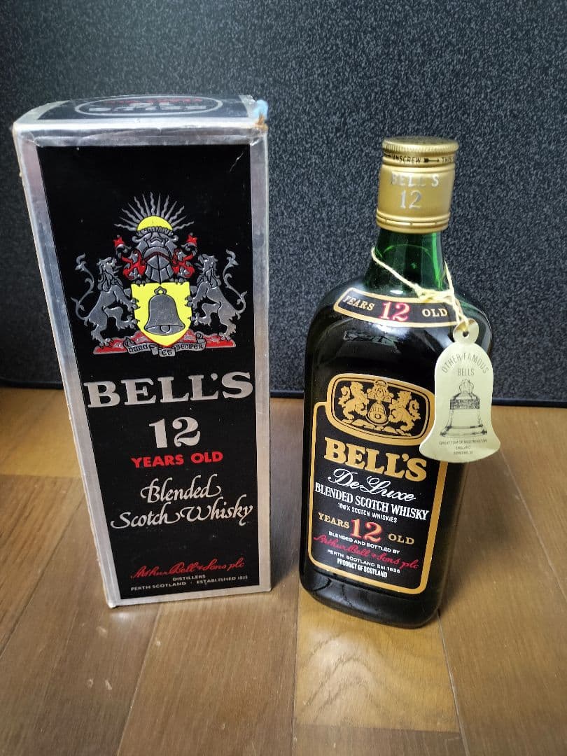 Bell's ウイスキー、Arnold Napoleonブランデー箱付き