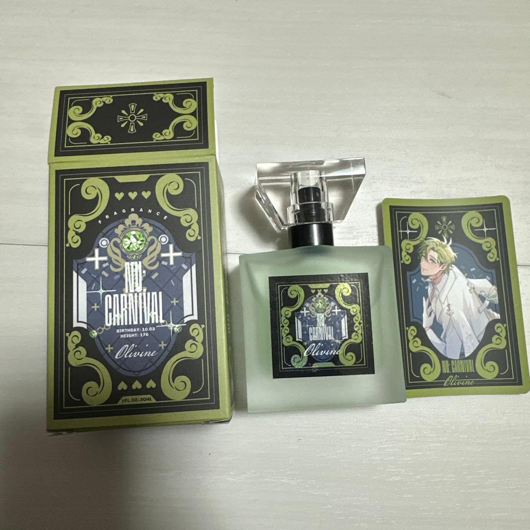 NU カーニバル フレグランス　香水 30ml カード付き　オリビン