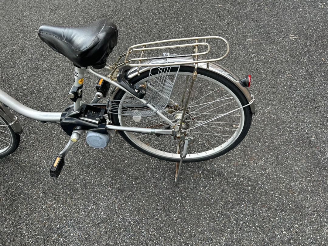 シティタイプ自転車 シルバー 前バスケット付き