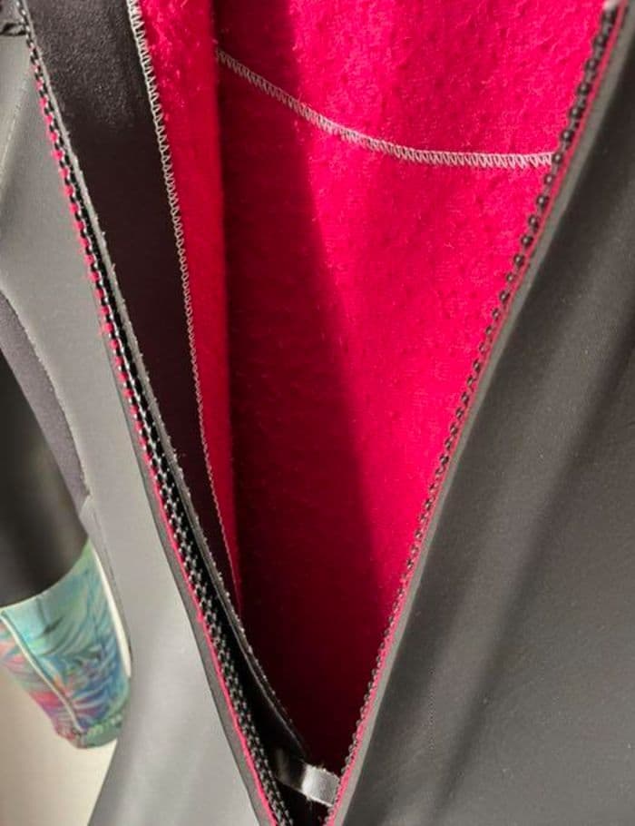 O'NEILL　M サイズ　5/3mmセミドライ　レディース　中古だが美品