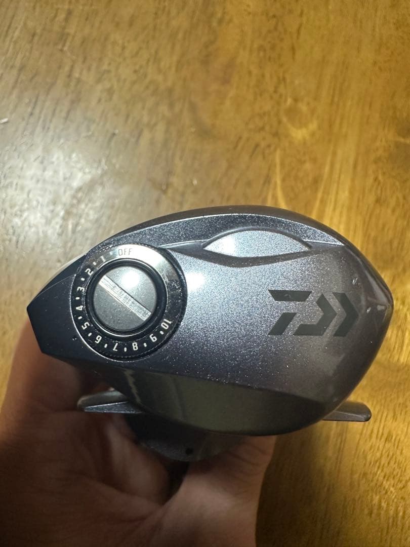 Daiwa SS SV103 右 純正ハンドルあり AOM