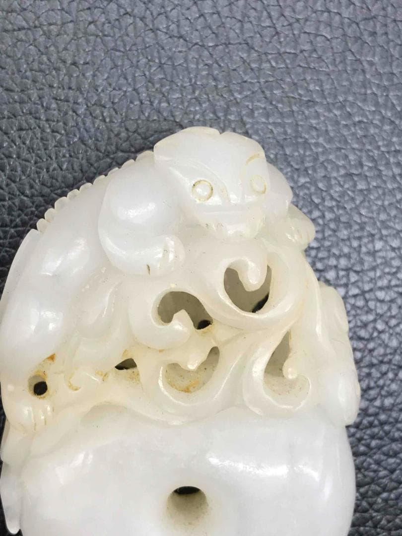 清時代　和田玉　瑞獣玉佩　純和田玉彫り　古玉石　　白玉(F-66)