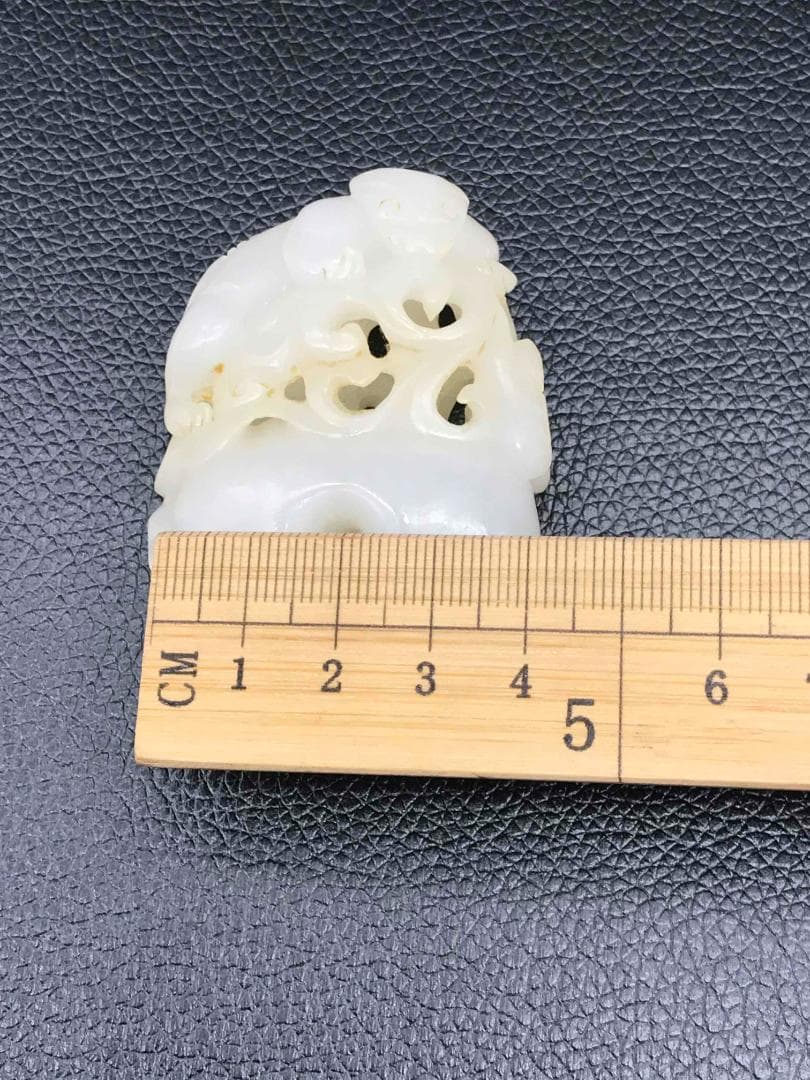 清時代　和田玉　瑞獣玉佩　純和田玉彫り　古玉石　　白玉(F-66)