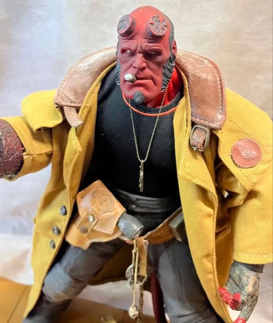 アメコミ　フィギュア　ヘルボーイ 45cm 関節可動