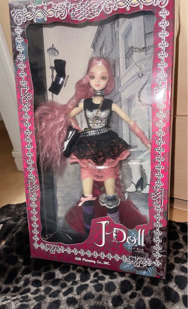 J-doll ジェイドール　ジョセフスプラッツ