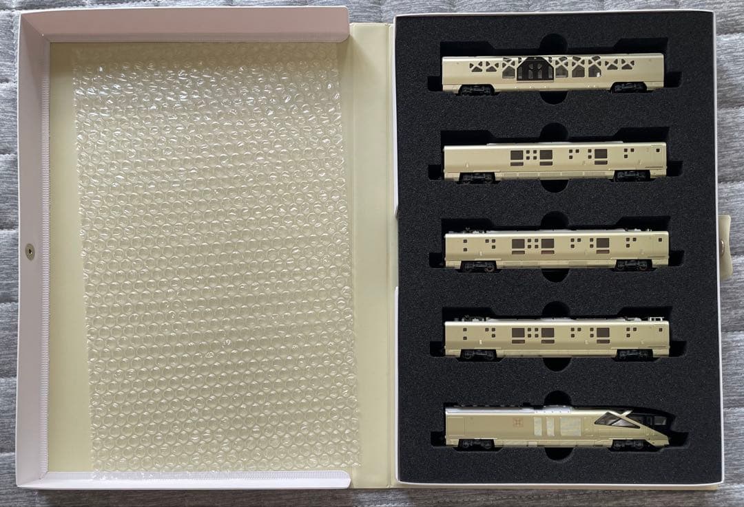 KATO E001系 「TRAIN SUITE 四季島」10両セット