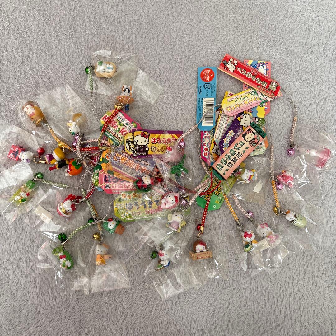 【ご当地キティ】根付けストラップ まとめ売り キティ 24点