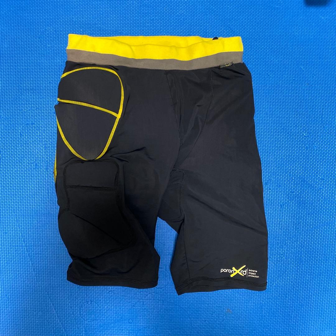 YORO MUSHA パッド付きショーツ 黒/黄色