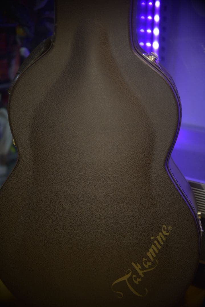 タカミネTakamine アコースティックギター ブラック　状態良し