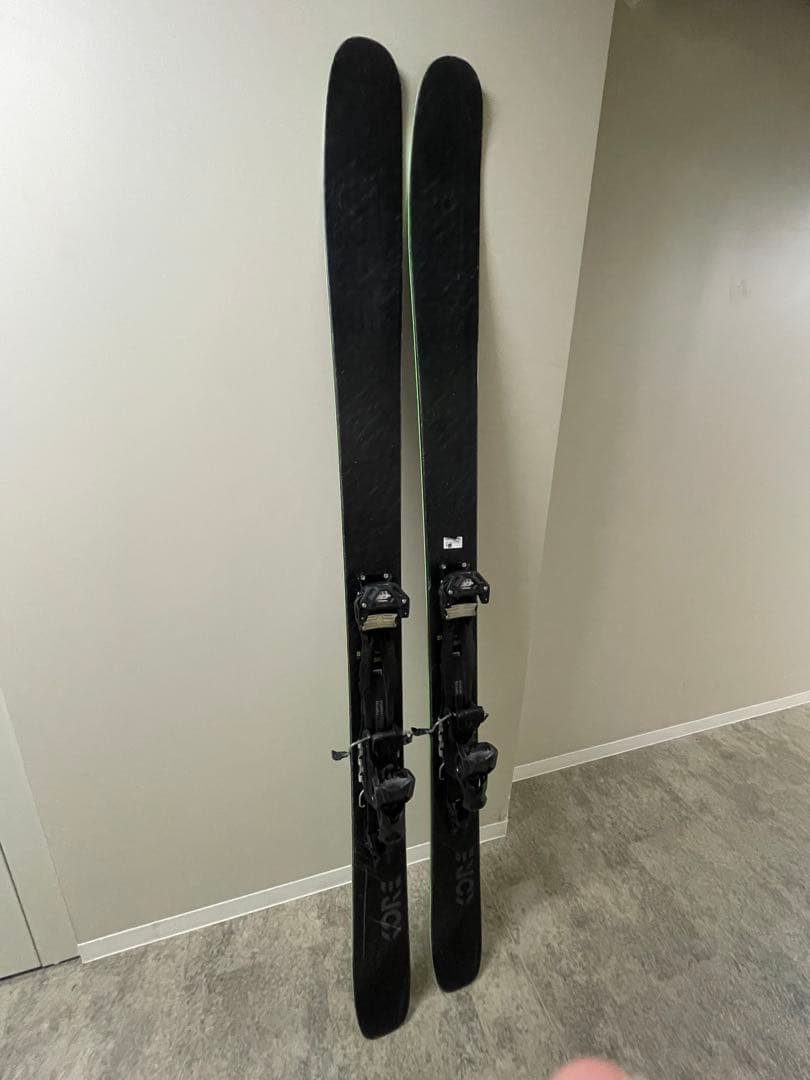 ケンチャン　KORE のバックカントリースキー　ツアービンディング＆シール