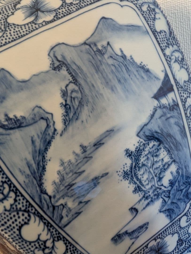 大清乾隆年製　青花山水細密画　六角花瓶　直しあり　中国工芸品　骨董品