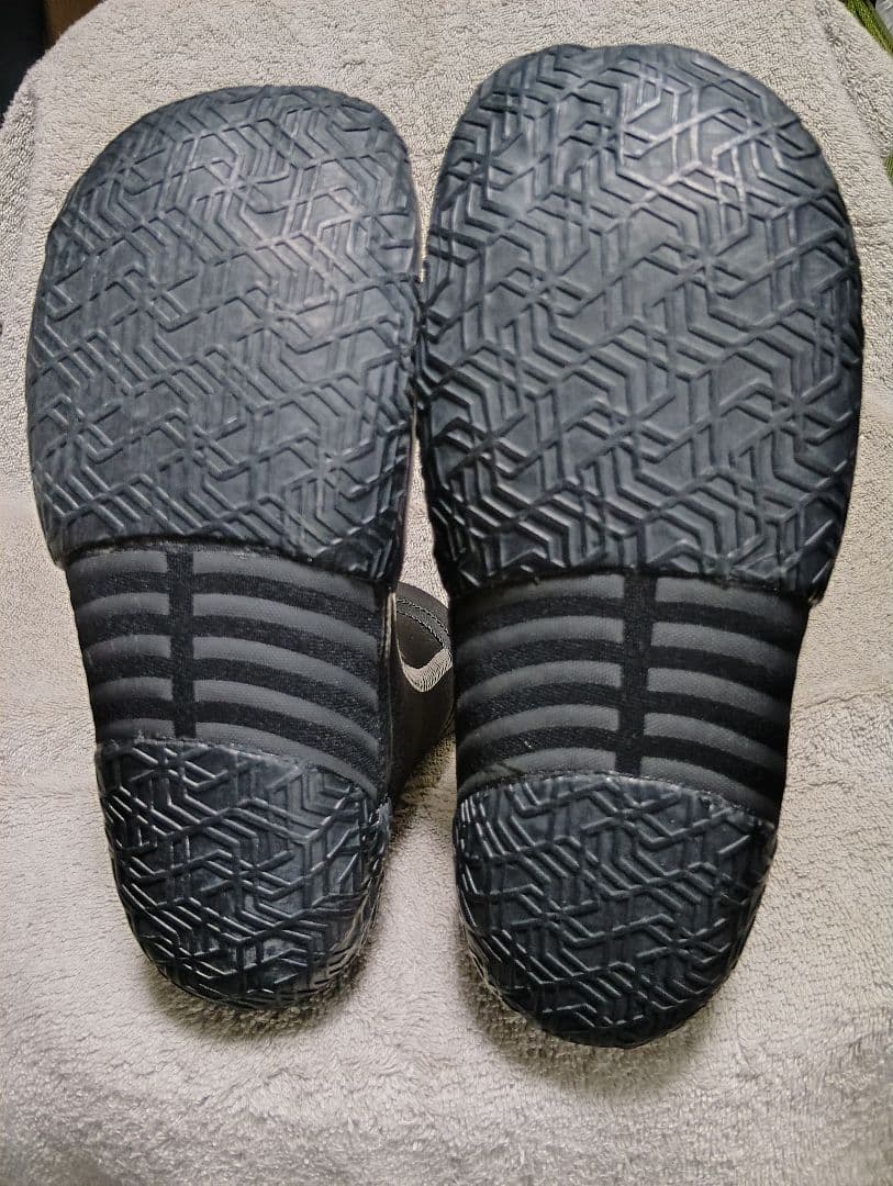 25-26 SURF8 3mm スプリットソール 中割れ85F1FX1/25.5