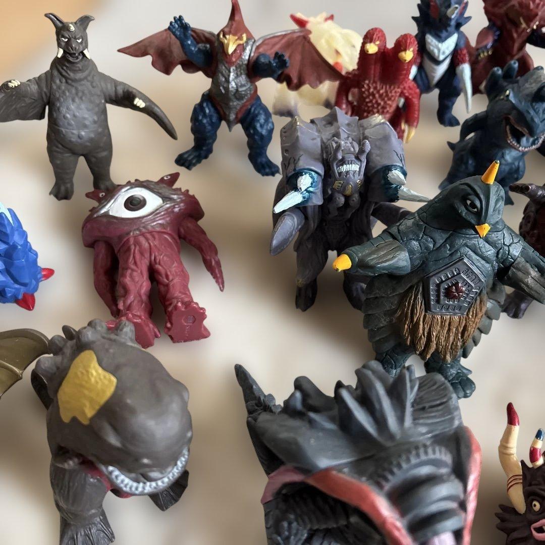 ウルトラ怪獣40体セット