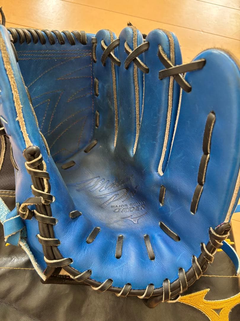 Mizuno Pro 軟式グローブ 青