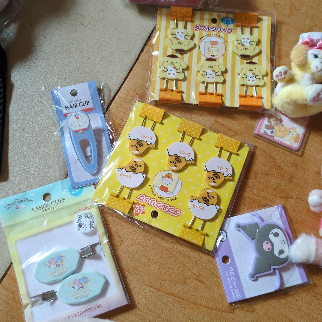 ディズニーサンリオ ぬいぐるみストラップセット髪留め クリップ