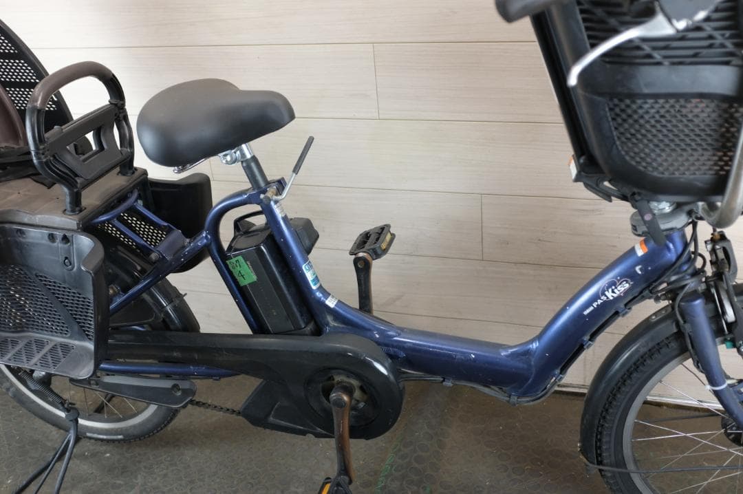 M*j様 電動自転車ヤマハPAS　KISS　20インチ　3段　8.7Ah充電器あ