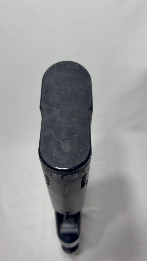 東京マルイ　P-90　フレームパーツ&アルミ製スリングスイベルエンド.、ベルト付