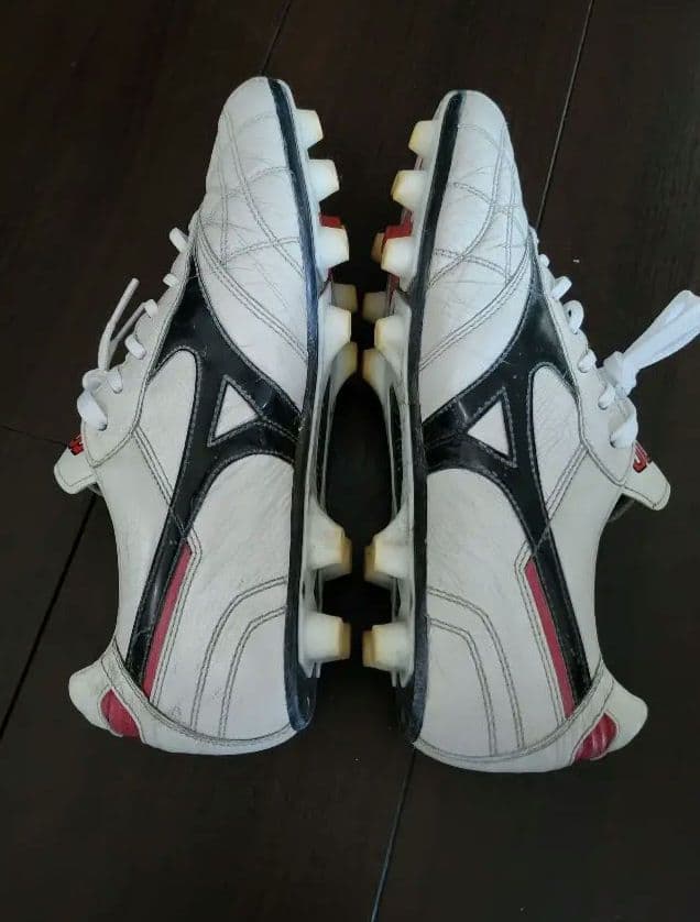 モレリア2japanサッカースパイク24.5㎝クロスステッチ、シューキーパー付