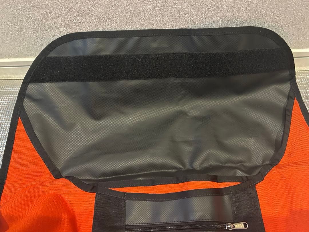 CHROME クローム メッセンジャーバッグ オレンジ ショルダー バイク ロゴ