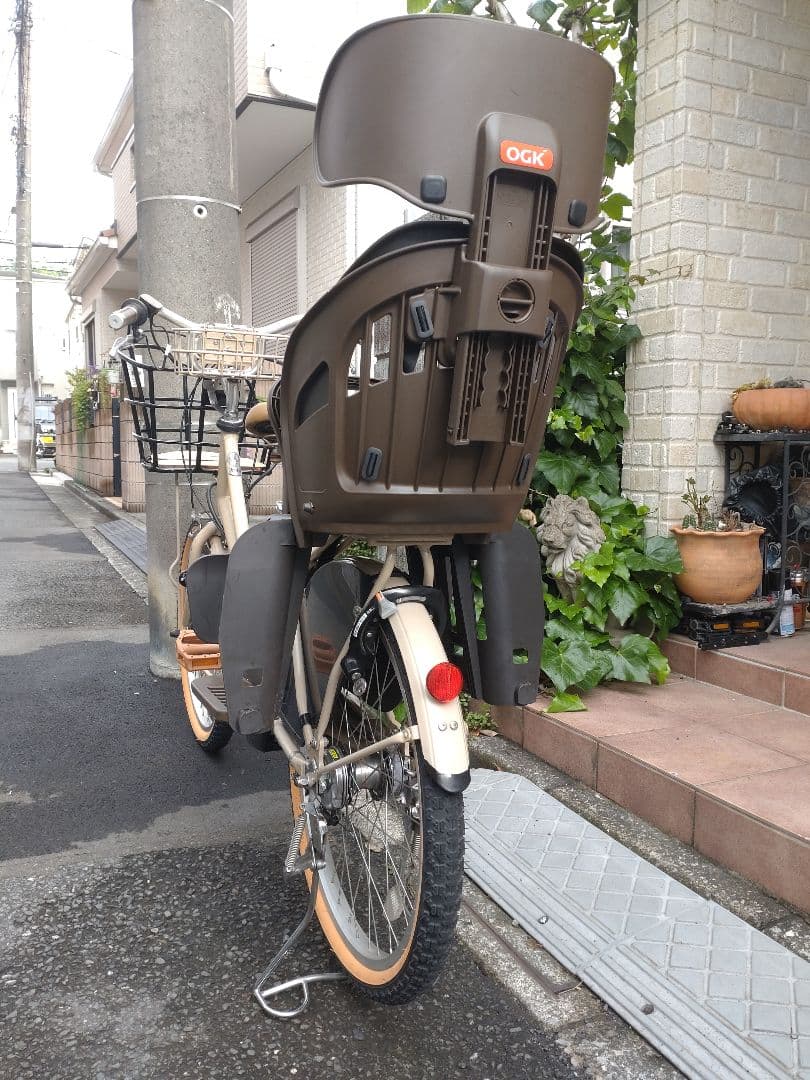 カスタム★配送可★直接引渡可【限定車イルミオILMIO】電動アシスト自転車コンビ