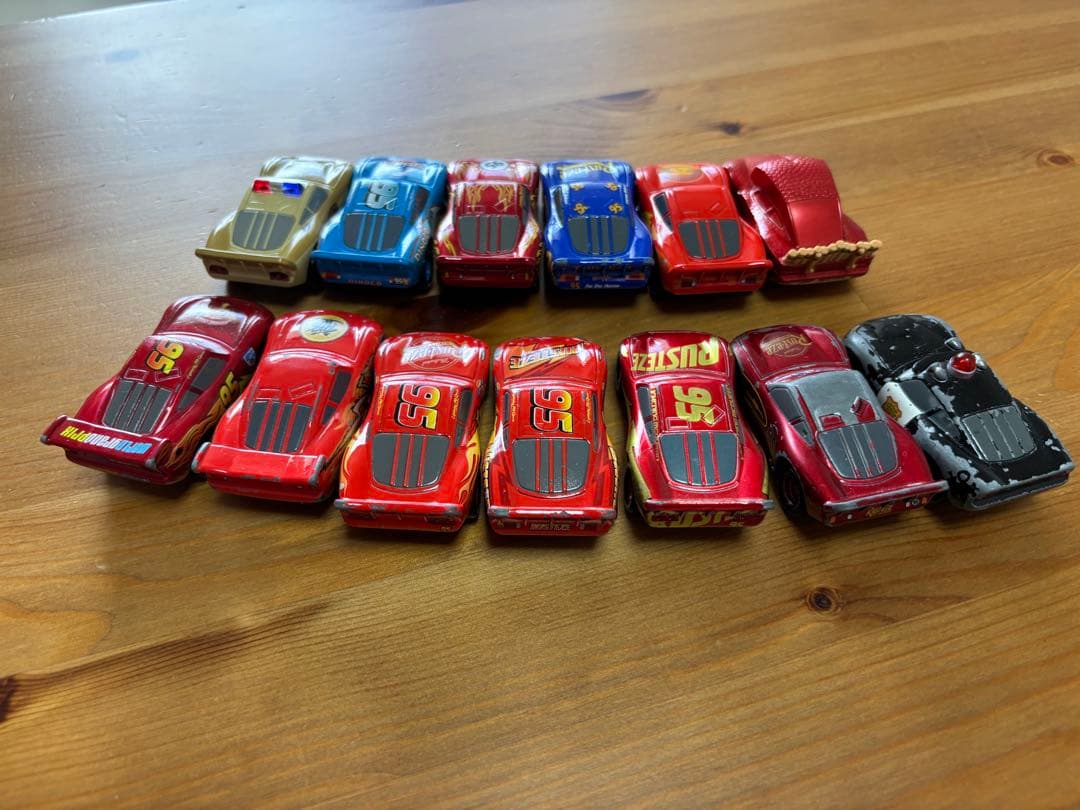 シ*ト様 カーズ　トミカ　マテル　Disneystore セット