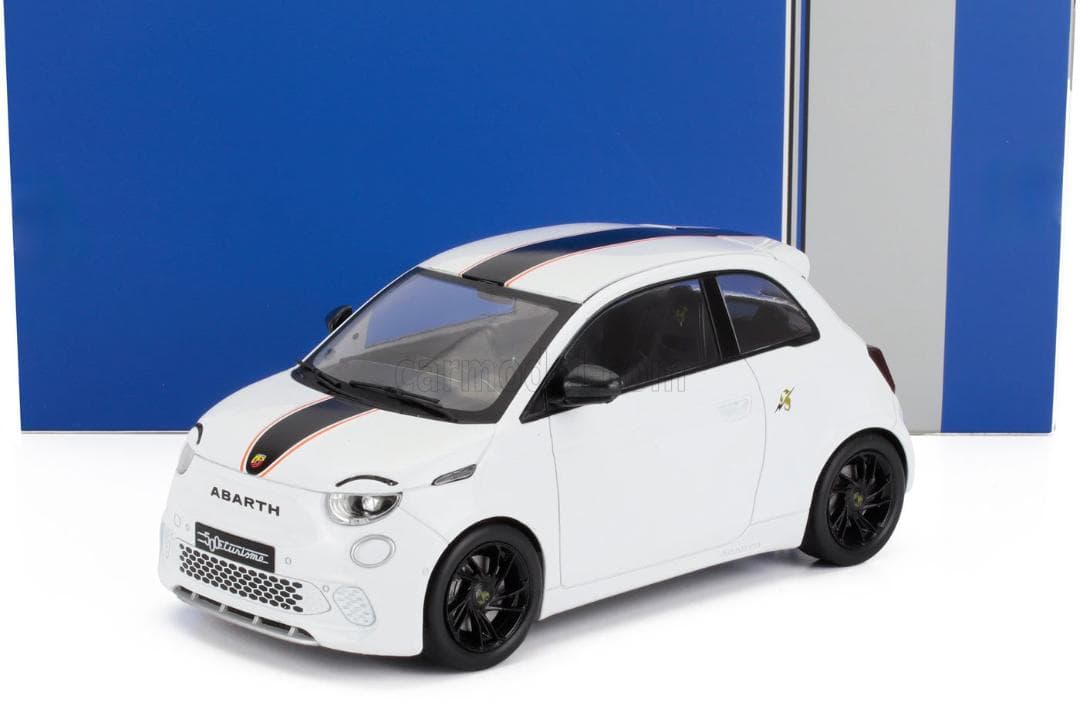 MCG /イクソ 1/18 アバルト 500e 2024 (ホワイト)