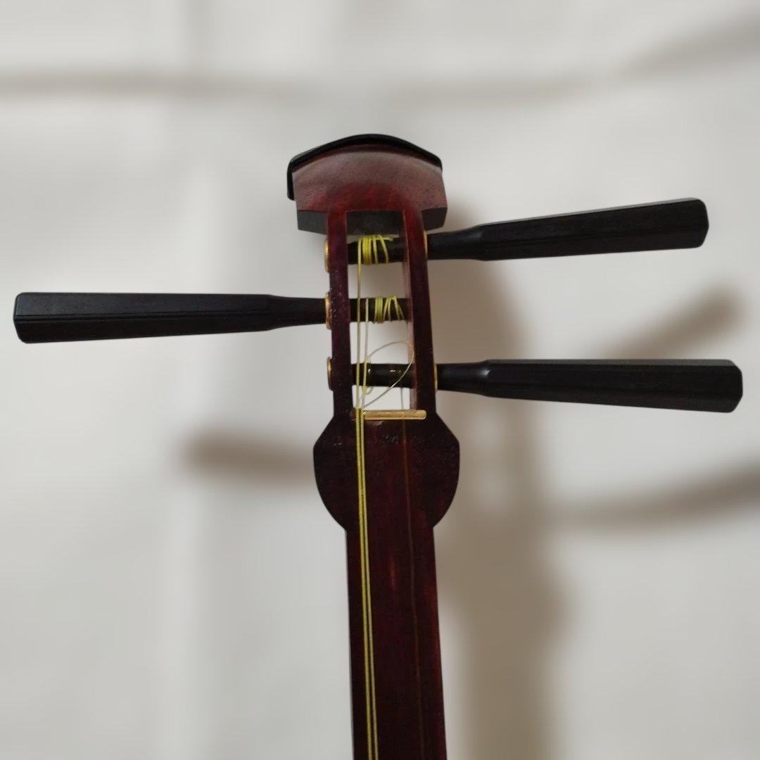 三味線 ハードケース、駒付き ！