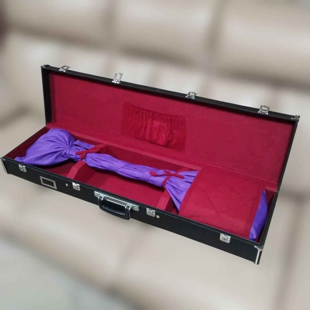 三味線 ハードケース、駒付き ！