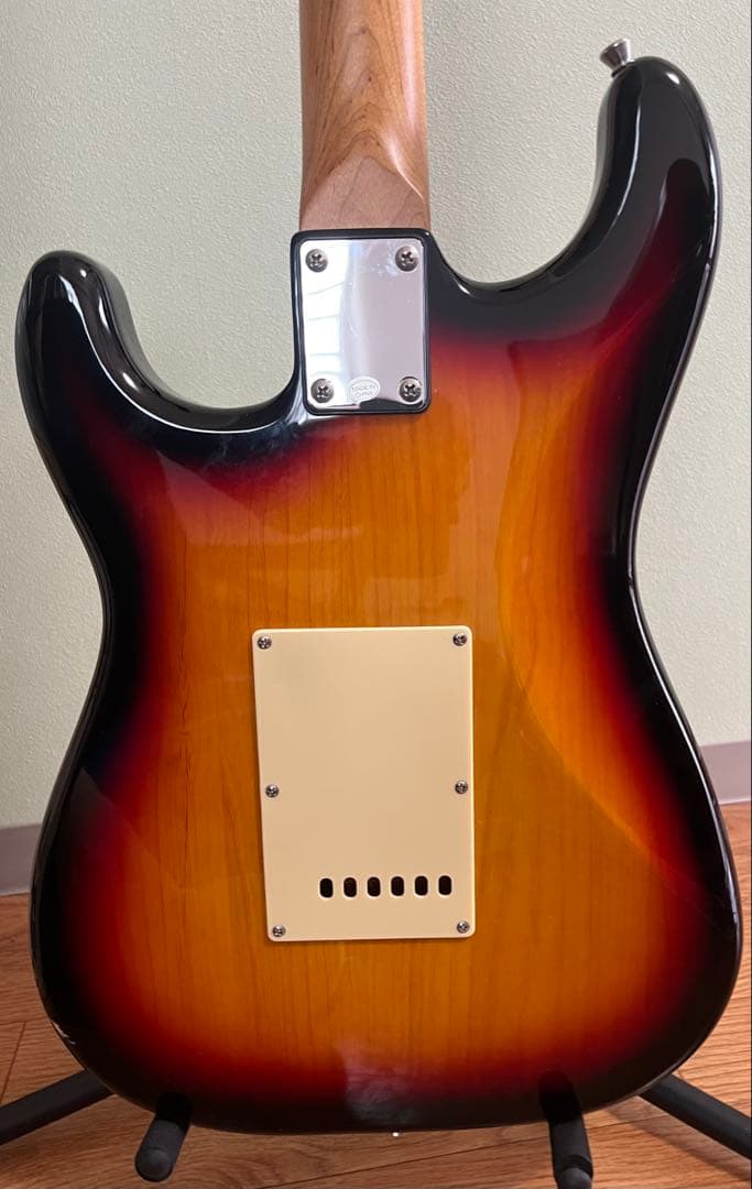 バッカス エレキギター ユニバース サンバースト