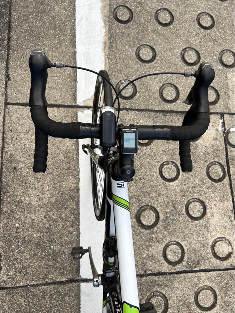 お値下げ【取引3月まで】直接引き取りのみ　CANNONDALE CAAD8➕他