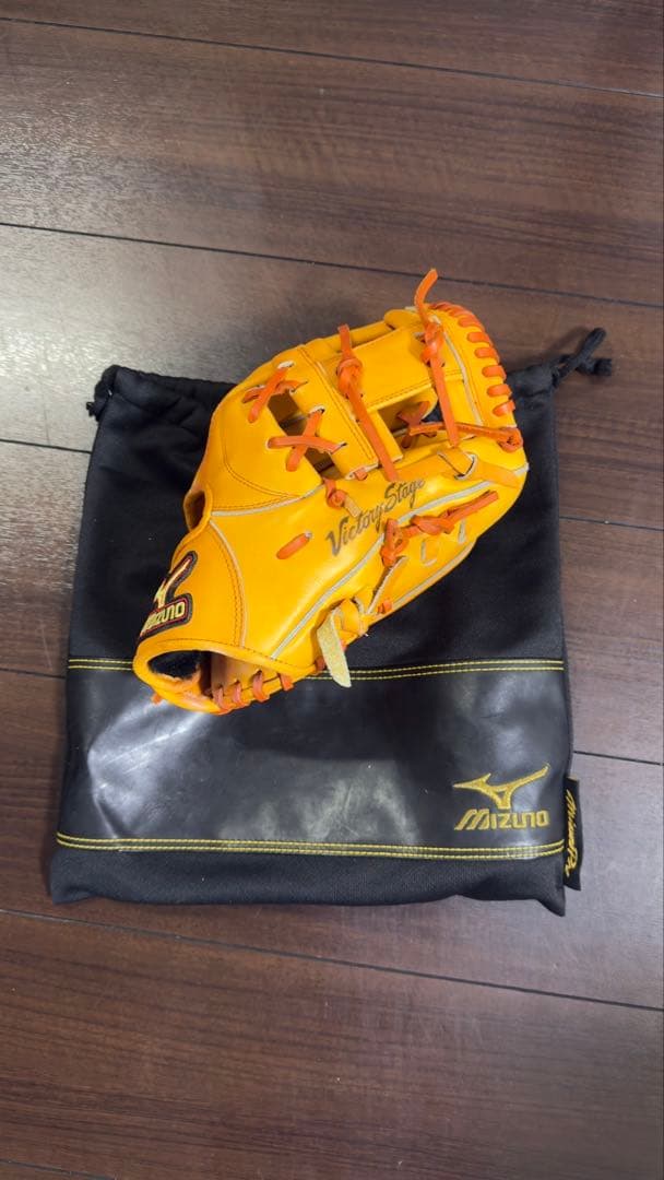 ミズノ　ビクトリーステージ　一般硬式内野手用グローブ