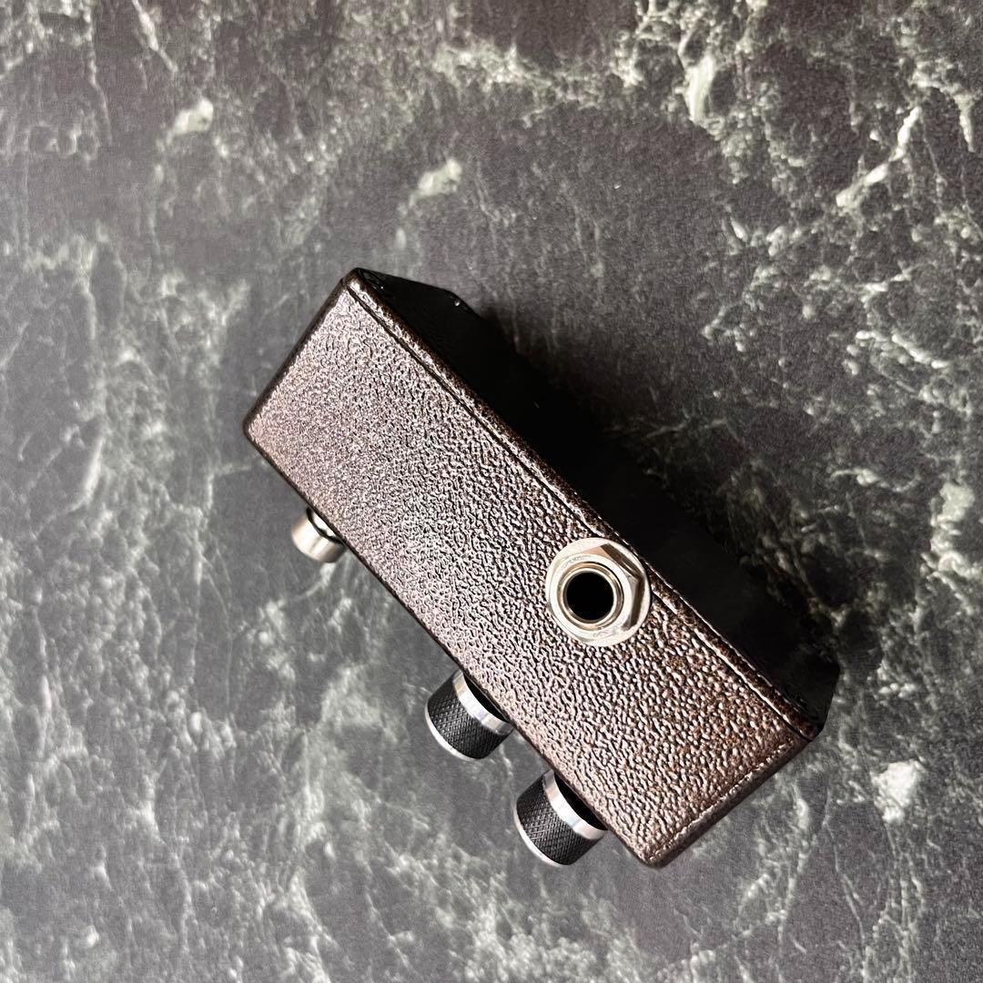 【10525】 Xvive GOLDEN BROWNIE