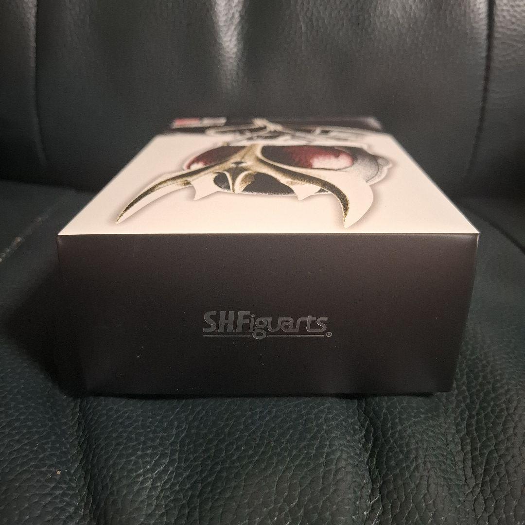 真骨頂 仮面ライダークウガ アルティメットフォーム フィギュア