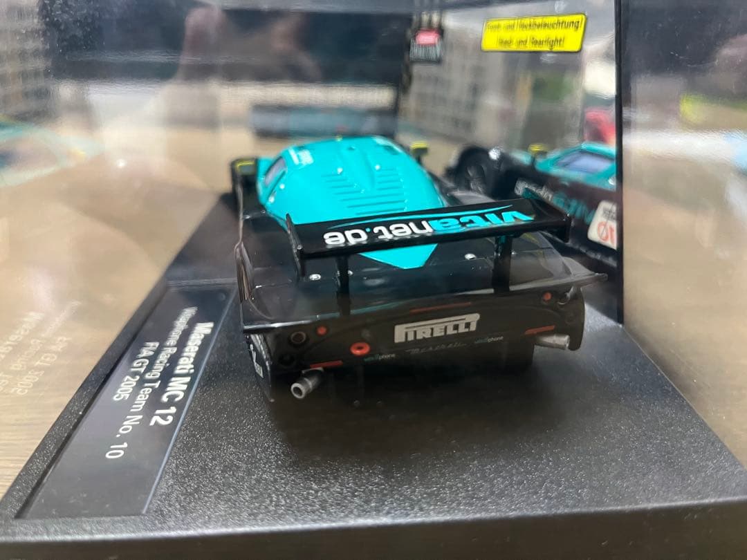 ミニカー Maserati MC12 vitaphone FIA GT 2005