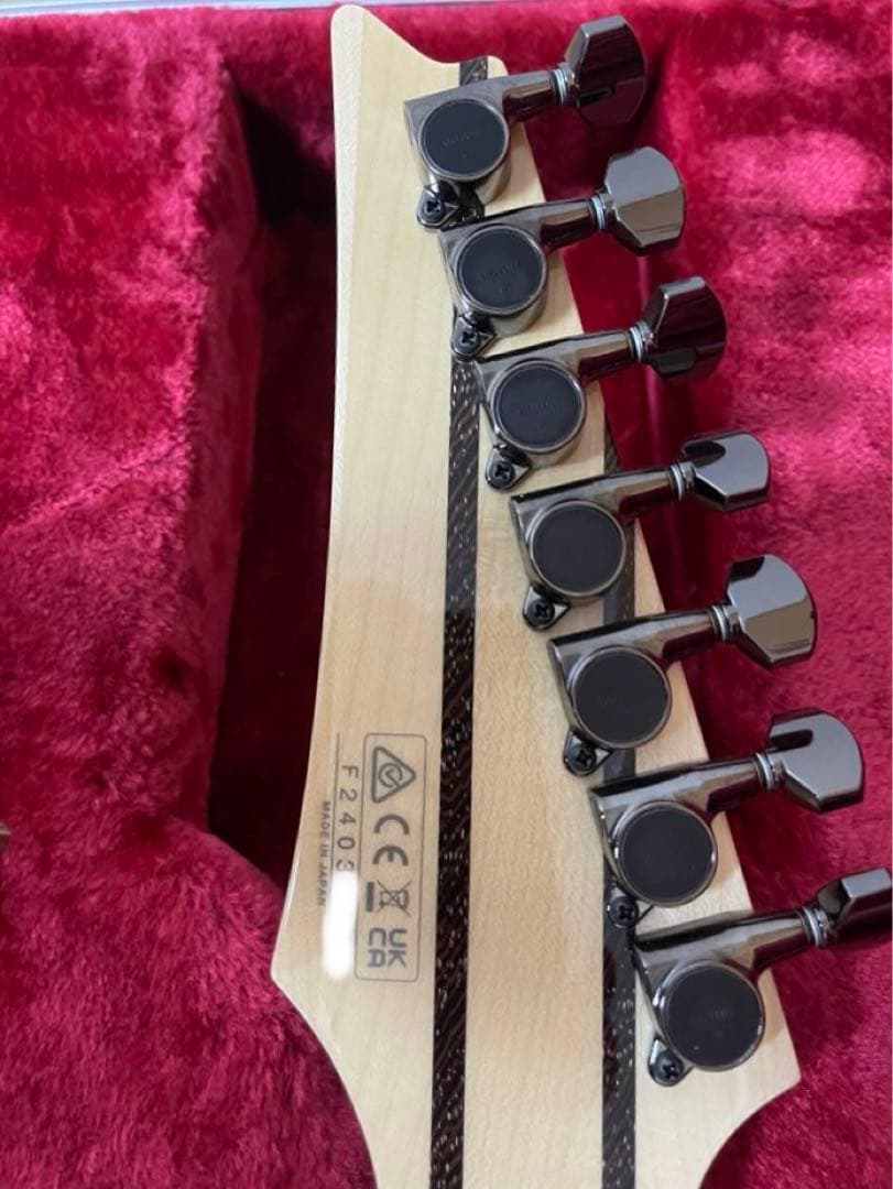 Ibanez RG8527 7弦