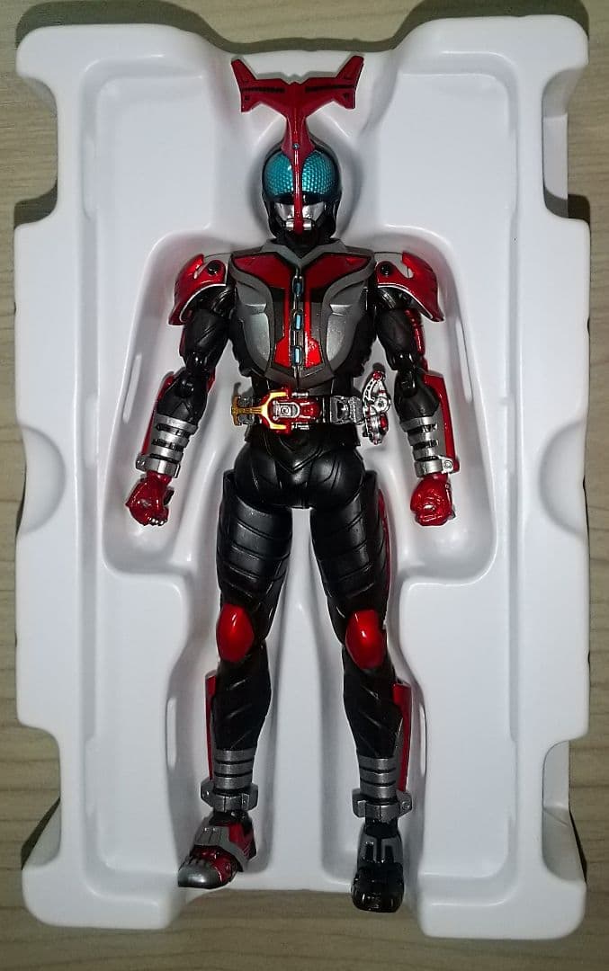 真骨彫 仮面ライダーカブト ハイパーフォーム10周年記念Ver.