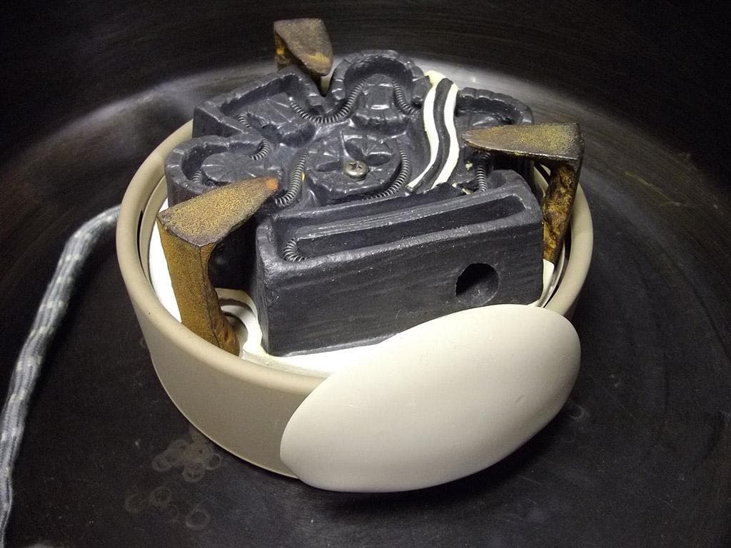 唐銅面取風炉　野々田 電熱器付き　茶道具